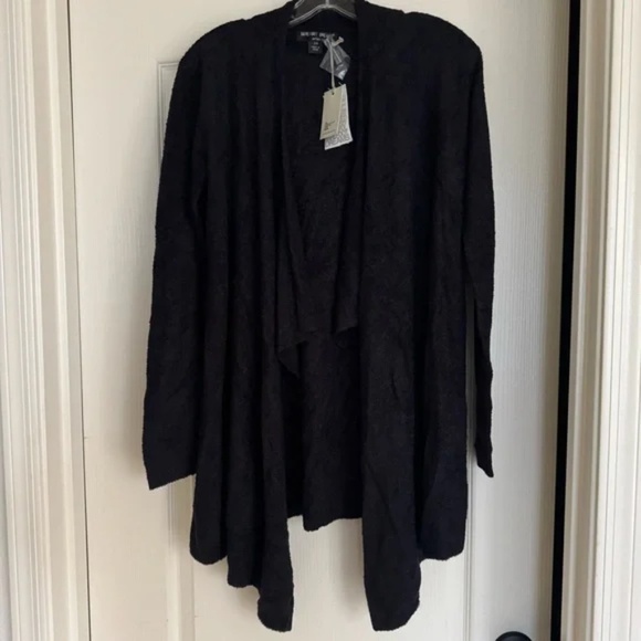 NWT BAREFOOT DREAMS Black Bamboo Chic Lite Calypso Wrap - Picture 4 of 6